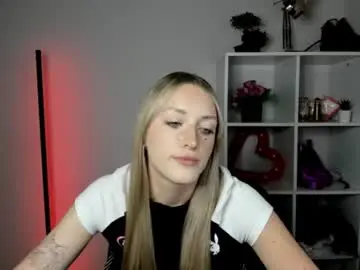 Chaturbate Free Live Porn of evelynblond