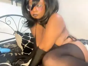 Chaturbate Free Live Porn of boudoirmadame