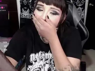 Chaturbate Free Live Porn of morganmoon1