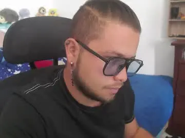 Chaturbate Free Porn Cam of johanleonsweetboy