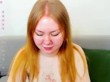 Chaturbate Live Sex Cam of alexaabee