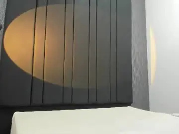 Chaturbate Live Sex Cam of julii_rico