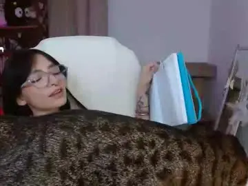 Chaturbate Nude Webcam of moonlady_