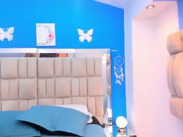 Chaturbate Free Live Porn of rousse_lily0