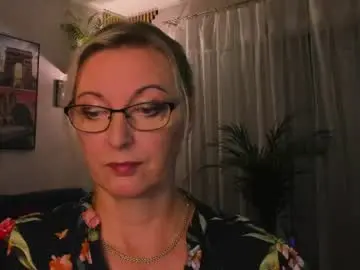 Chaturbate Adult Video Chat of xvanessalove