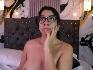Chaturbate Watch Live Sex Cams of gia_cutee