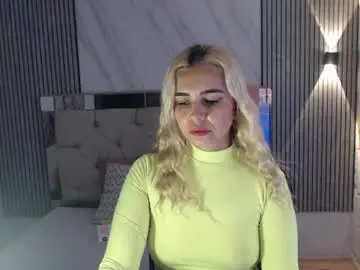 Chaturbate Live Sex Cam of julieta__fox_