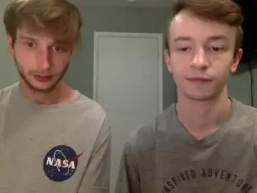 Chaturbate Live Sex Cam of ashingwest97