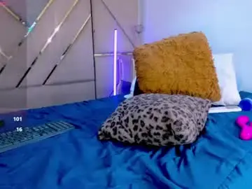 Chaturbate Live Sex Cam of mikaelastonne