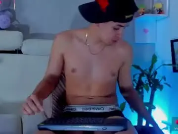 Chaturbate Live Sex Cam of strong_rock69