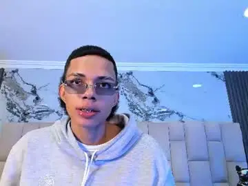 Chaturbate Live Sex Cam of candyandmarilyn