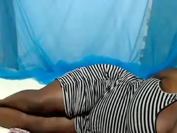Chaturbate Free Porn Cam of skylla07