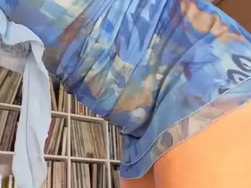 Chaturbate Live Sex of serenexxmilf