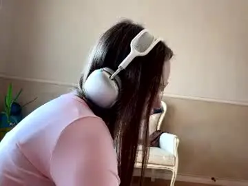 Chaturbate Adult Video Chat of ellystea