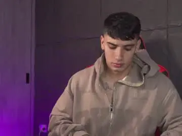 Chaturbate Live Porn of joseph__boy