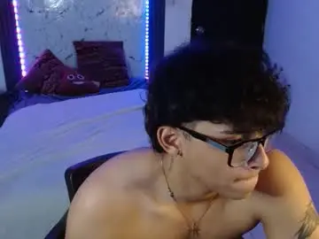 Chaturbate Adult Video Chat of mr_yisuz