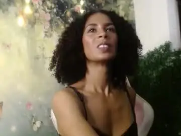 Chaturbate Free Porn Cam of rosa_skinny