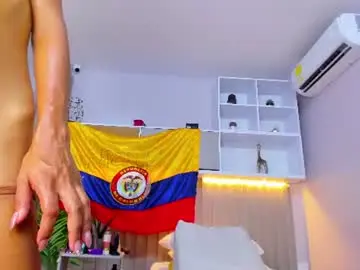 Chaturbate Live Sex Cam of pinktaylor_