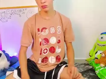 Chaturbate Watch Live Sex Cams of ely_king
