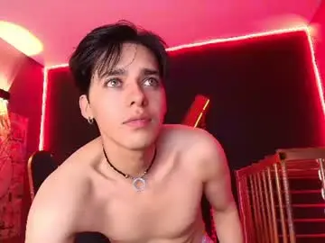 Chaturbate Nude Webcam of fox_white_