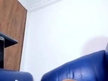 Chaturbate Watch Live Sex Cams of littlecum18
