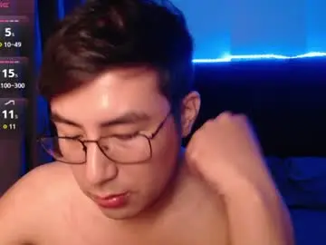 Chaturbate Free Porn Cam of andrewmhilton_