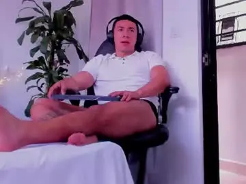 Chaturbate Watch Live Sex Cams of bastian_franco01