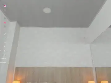 Chaturbate Live Sex Cam of gisel_lara