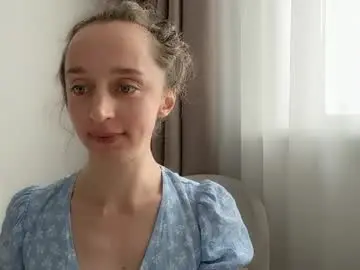 Chaturbate Live Sex of shy_schoolgirl_