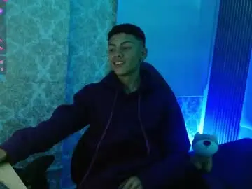 Chaturbate Best live sex cam show of brac_tay