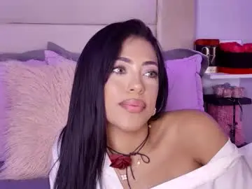 Chaturbate Best live sex cam show of mami_natacha19x