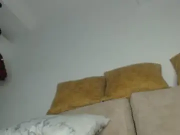 Chaturbate Live Sex of charlottehorny1