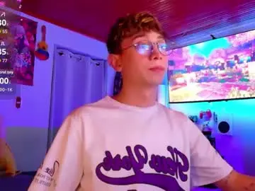 Chaturbate Free Porn Cam of chris_blake_