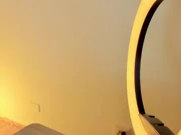Chaturbate Live Porn of dennisbonnet_