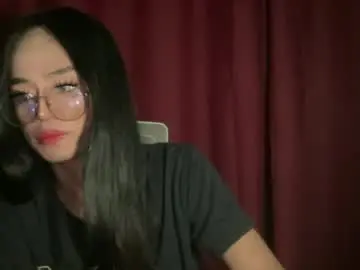 Chaturbate Live Porn of imjustasluttyintownxxx