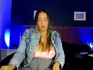 Chaturbate Sex Cam of kendalcurvy