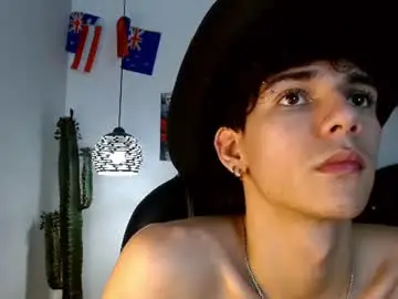Chaturbate Live Sex Cam of amethystshadow