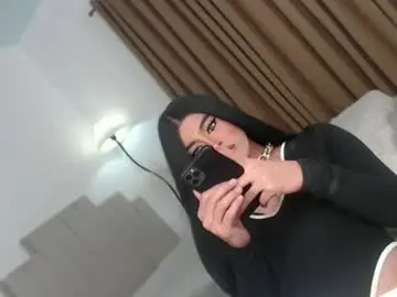 Chaturbate Sex Cam of urnauthy_ciliaxxx