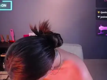 Chaturbate Live Sex Cam of sashaharding1125