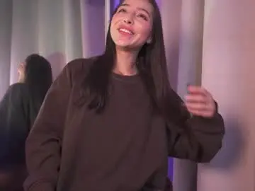 Chaturbate Free Porn Cam of charloottee_1