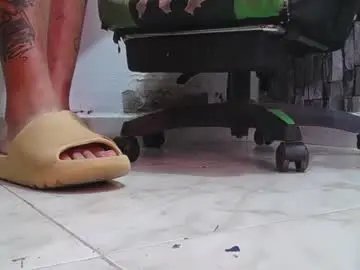 Chaturbate Sex Chat of srfindomfeet_