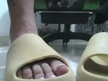 Chaturbate Best Webcam of srfindomfeet_