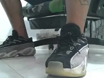 Chaturbate Private Sex Chat of srfindomfeet_