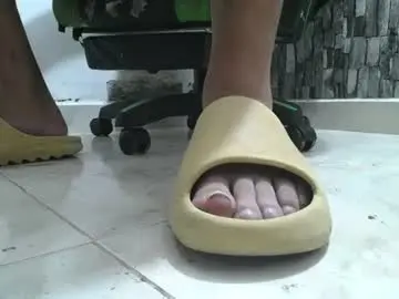 Chaturbate Adult Webcam of srfindomfeet_