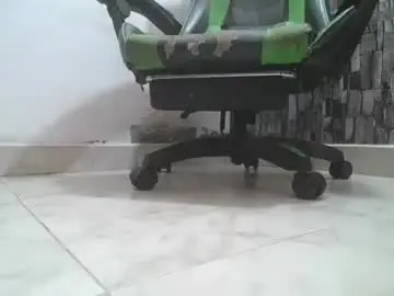 Chaturbate Sex Cam of srfindomfeet_