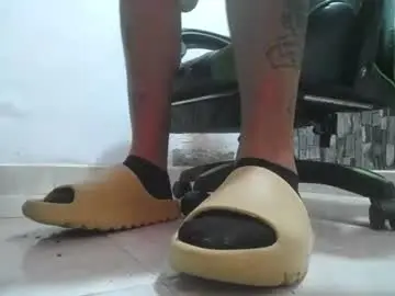 Chaturbate Adult Video Chat of srfindomfeet_