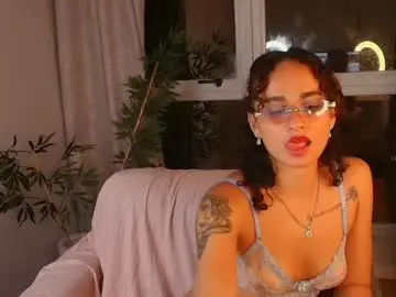 Chaturbate Live Sex of ysenne_josse