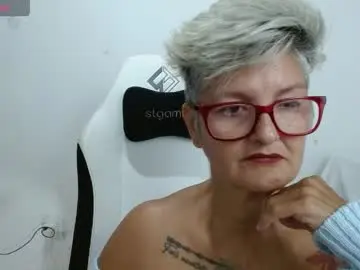 Chaturbate Live Sex of bety_cum3