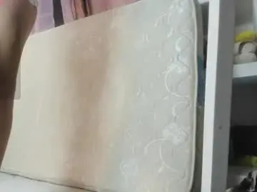 Chaturbate Watch Live Sex Cams of lissa_petitee