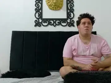 Chaturbate Nude Webcam of pinkqueen23